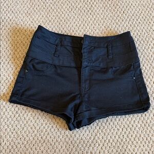 ‼️ Black Shorts ‼️